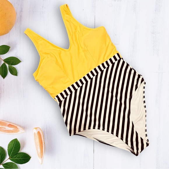 Cupshe Women’s Yellow V-Neck and Striped Bottom One-Piece Swimsuit Size L - Picture 2 of 7